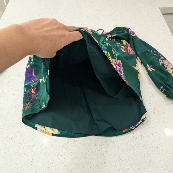 Maeve 100% Silk Green Floral Top Blouse Cold Shoulder Long Sleeve Flowy XS - Picture 8 of 10